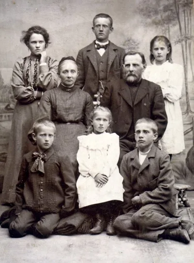 Gad-familien 1904, Uffe markeret